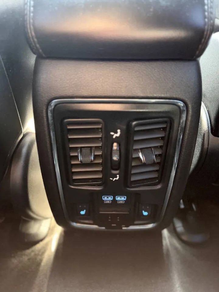 Used 2015 Dodge Durango Limited w/ Premium Group AWD/4WD image 17