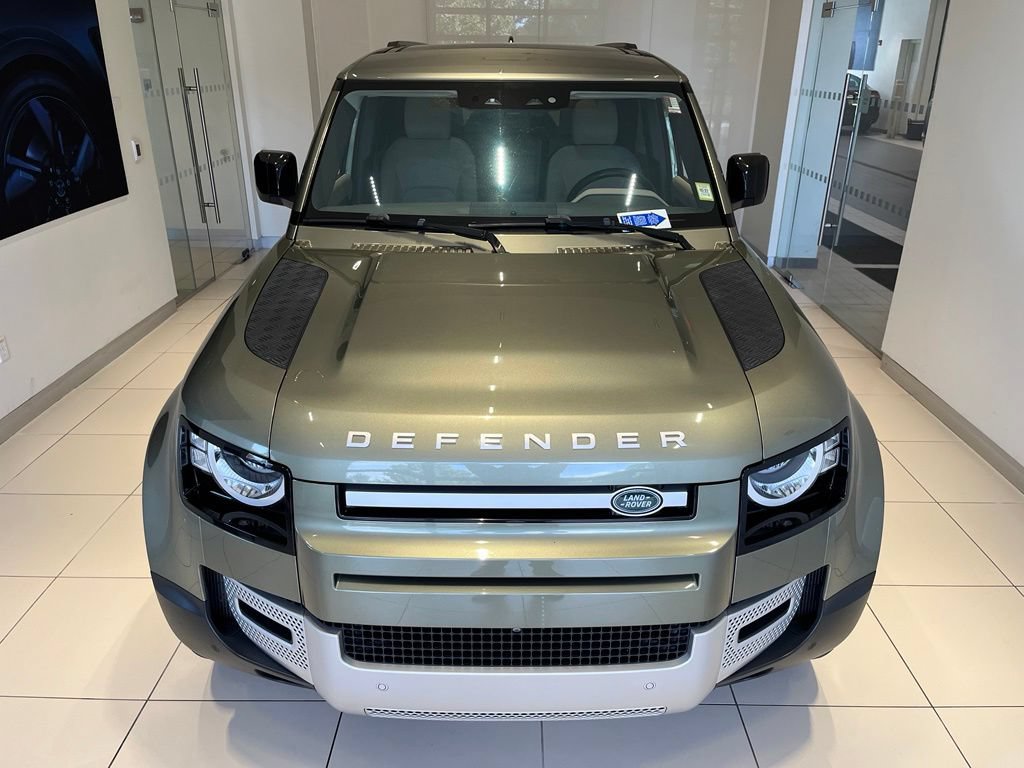Certified 2020 Land Rover Defender 110 S AWD/4WD image 11