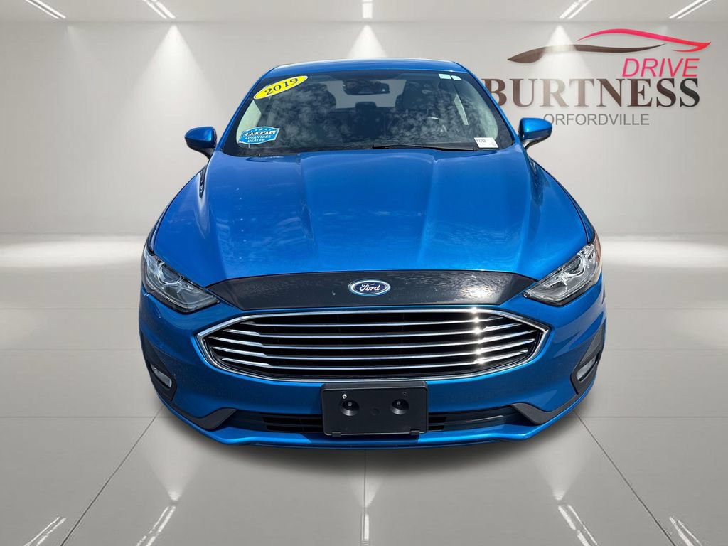 Used 2019 Ford Fusion SE w/ Equipment Group 151A FWD image 3