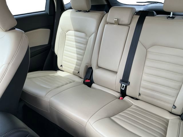 Certified 2024 Ford Edge SEL image 16