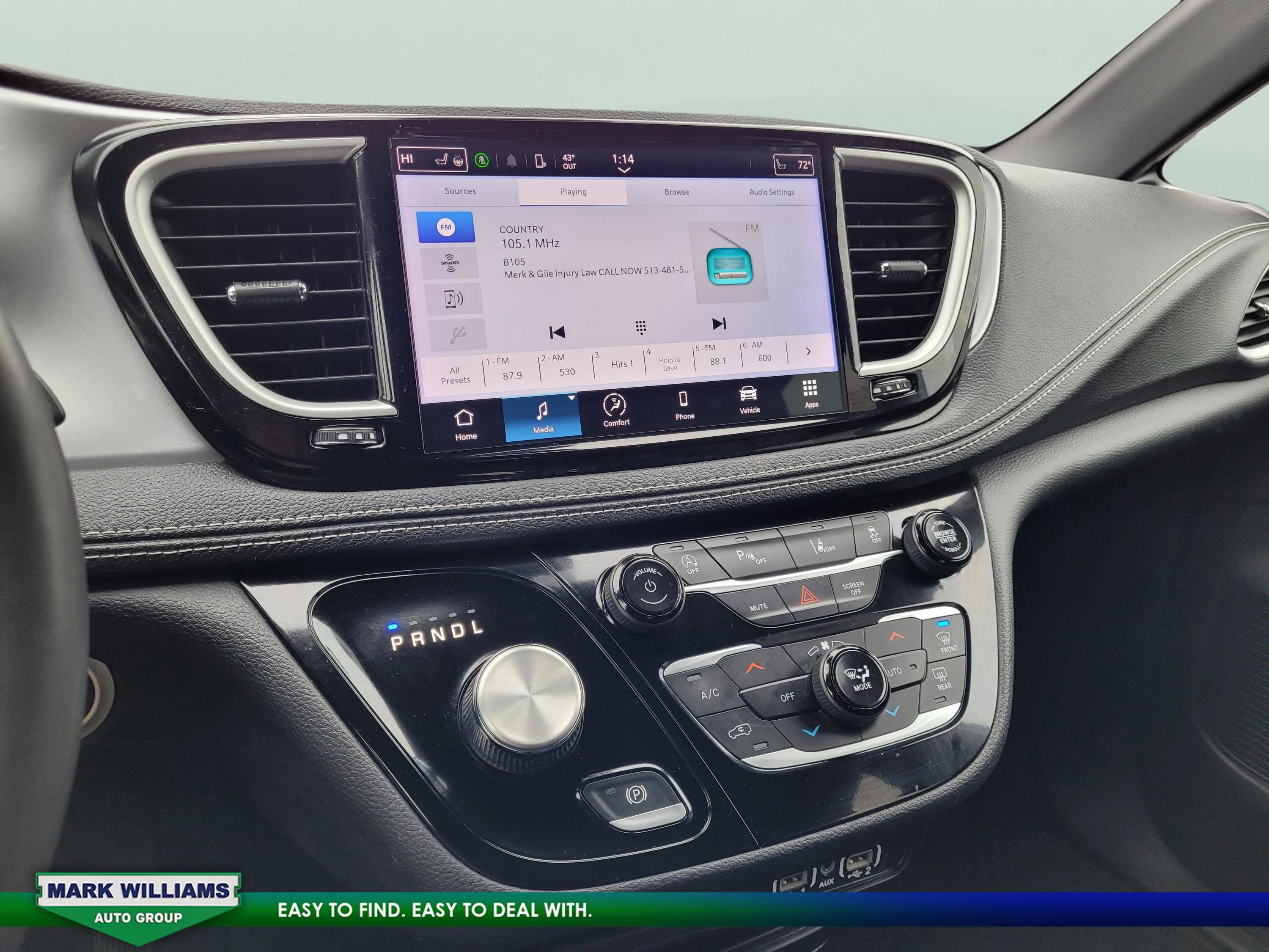 Used 2023 Chrysler Pacifica Touring-L w/ S Appearance Package image 21