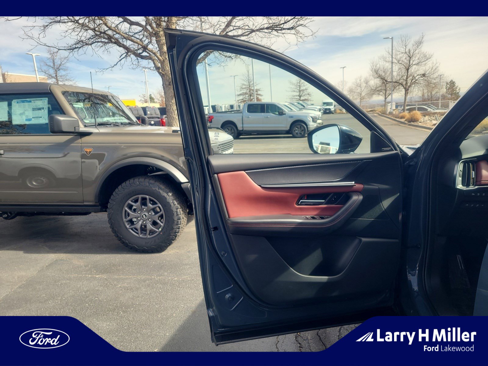 Used 2025 MAZDA CX-70 Plug-In Hybrid w/ Premium Plus image 13