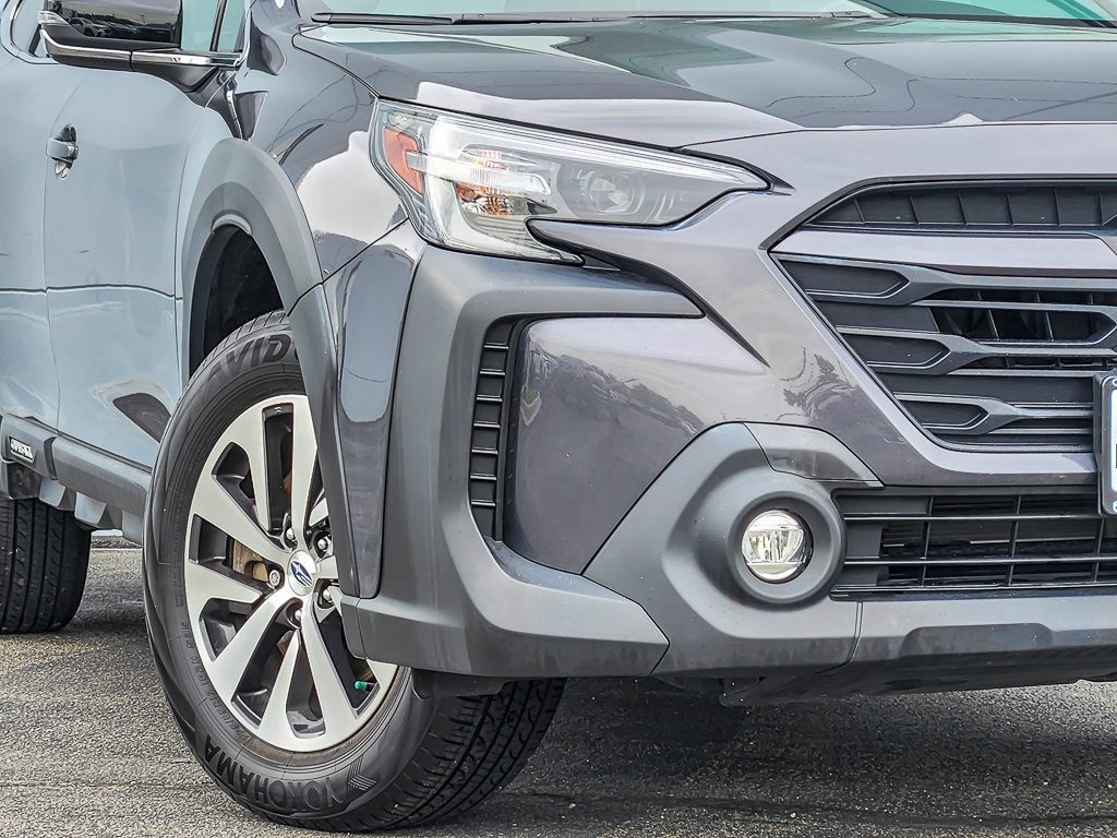 Used 2024 Subaru Outback Premium AWD/4WD image 3
