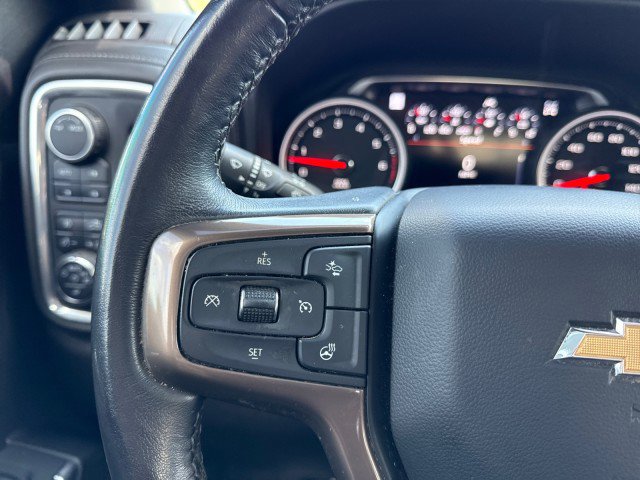 Used 2022 Chevrolet Silverado 1500 High Country w/ Technology Package image 32