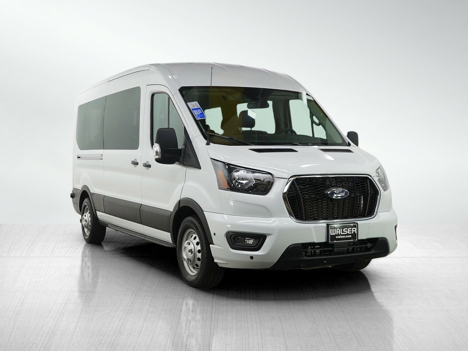 Used 2024 Ford Transit 350 XLT image 7