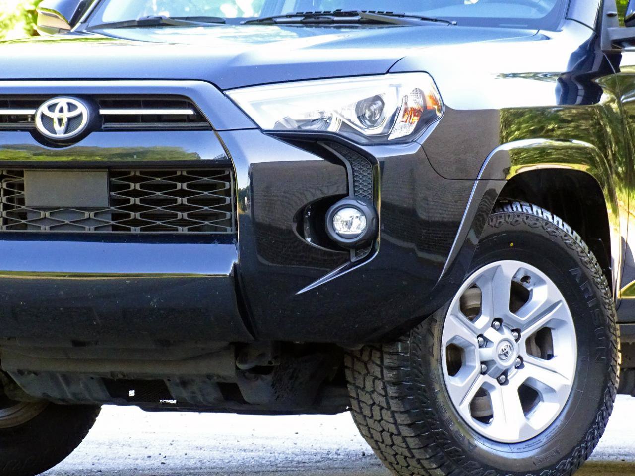 Used 2024 Toyota 4Runner SR5 RWD image 11
