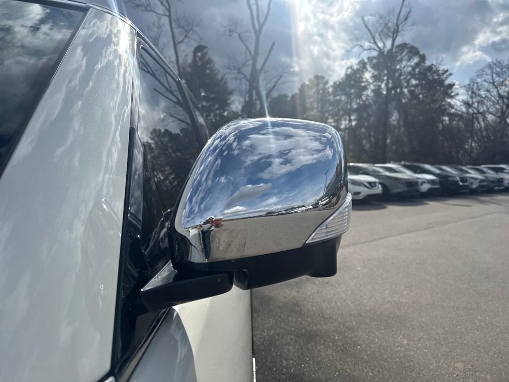 Used 2018 Nissan Armada SL w/ Premium Package image 35