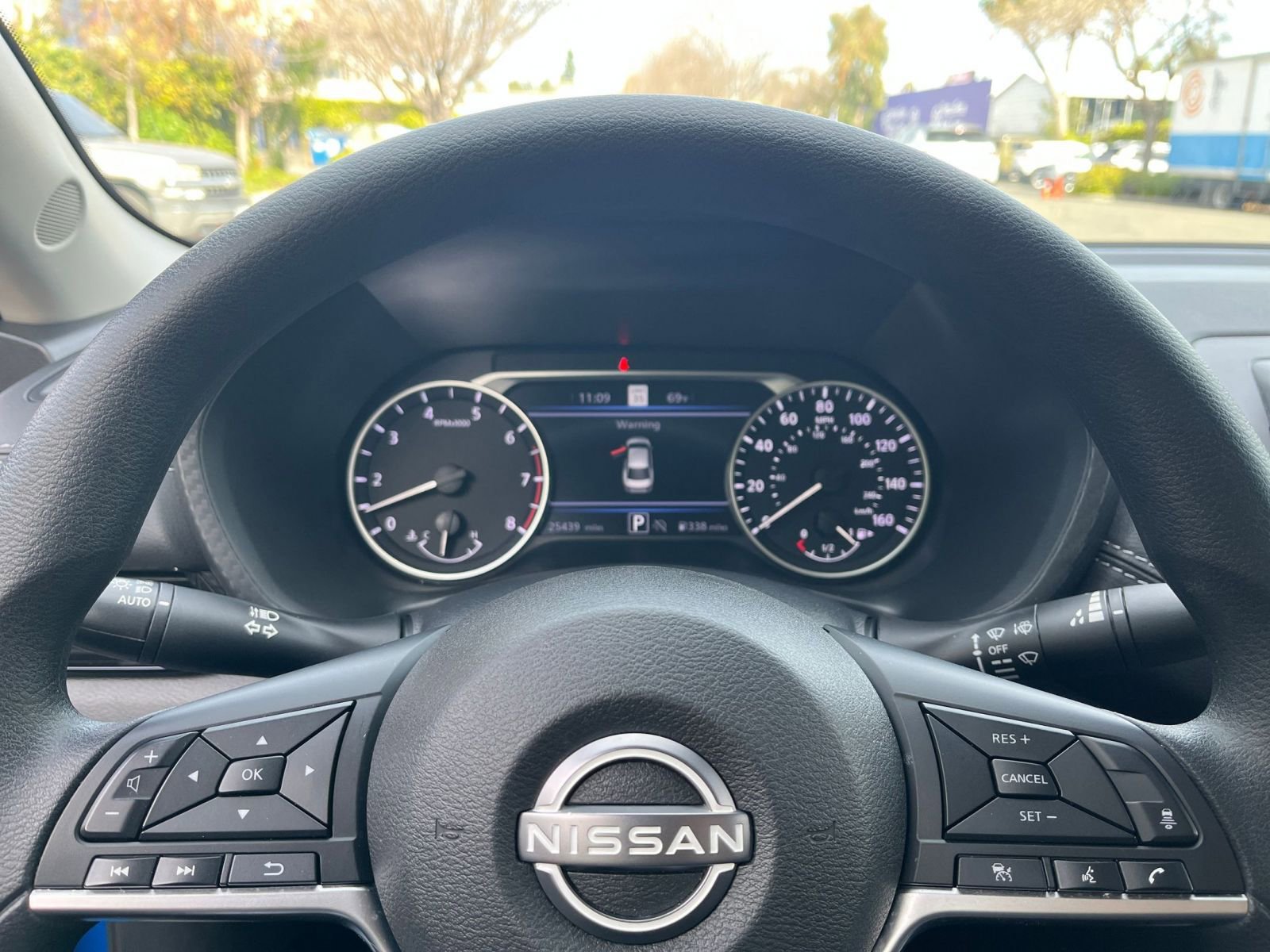 Used 2025 Nissan Sentra SV FWD image 25