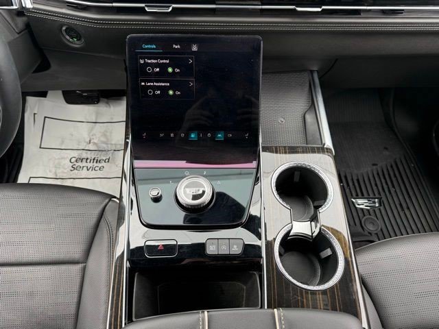 Certified 2025 Cadillac Escalade Premium Luxury image 18
