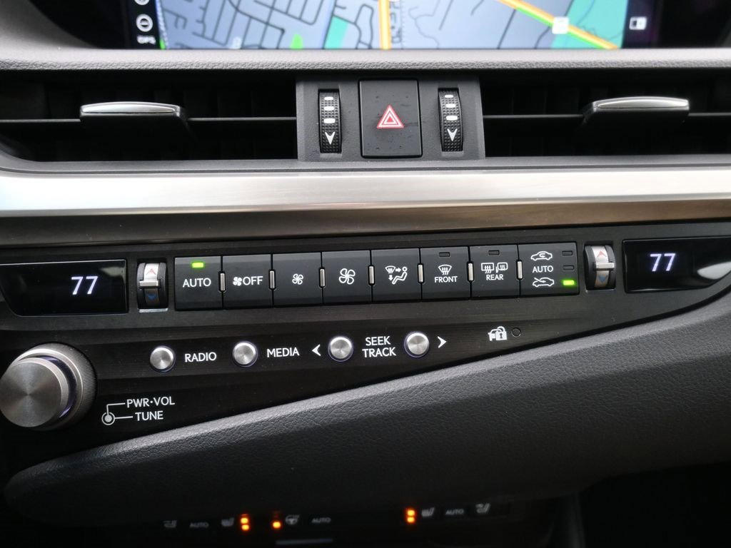 Used 2021 Lexus ES 250 w/ Premium Package image 16