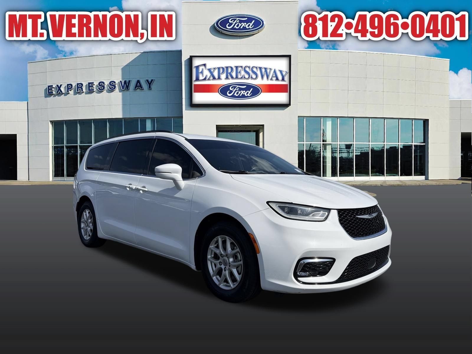 Used 2022 Chrysler Pacifica Touring-L FWD image 4