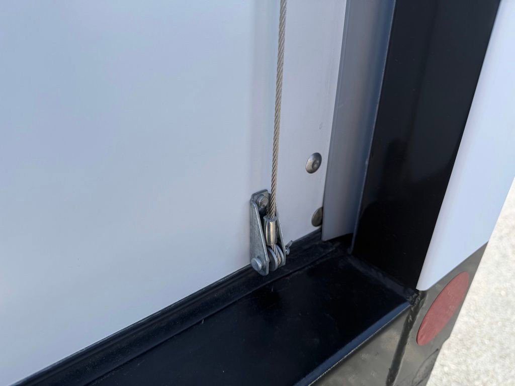 New 2027 Ford E-450 and Econoline 450 Super Duty w/ Power Equipment Group image 31