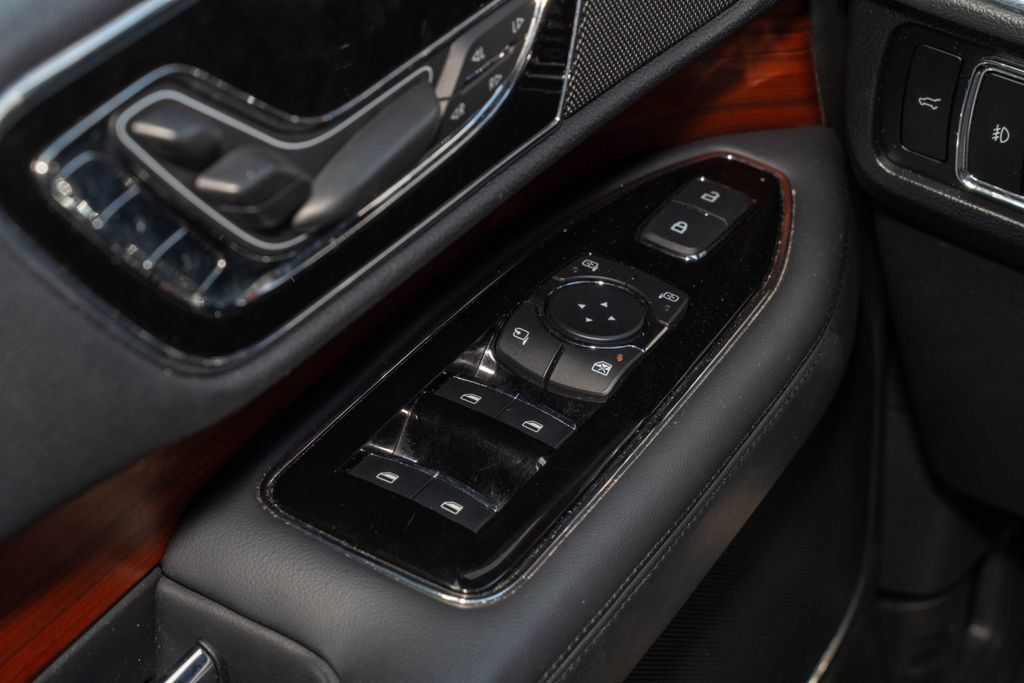 Used 2024 Lincoln Navigator Reserve AWD/4WD image 24