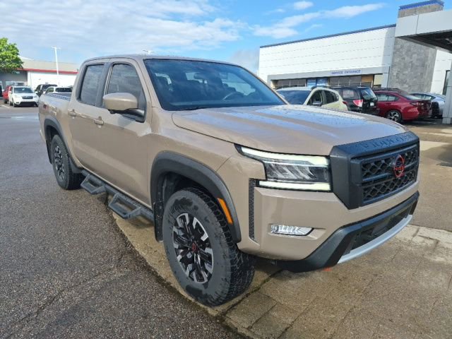 Used 2023 Nissan Frontier PRO-4X w/ Pro Convenience Package AWD/4WD image 9