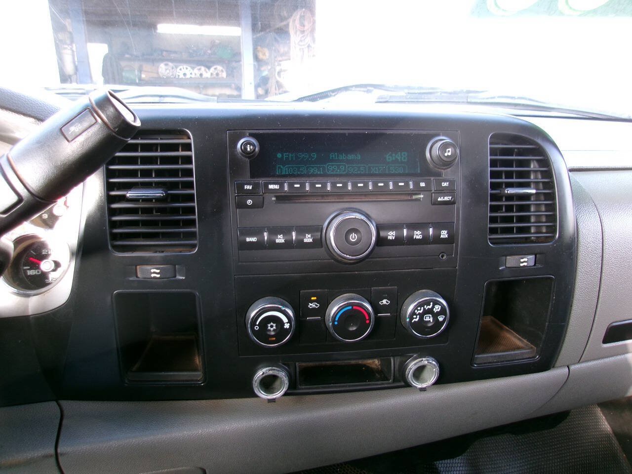 Used 2008 GMC Sierra 3500 W/T w/ Work Truck Preferred Package AWD/4WD image 14