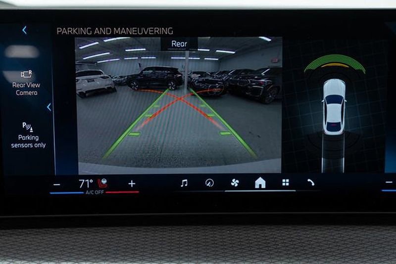 Used 2025 BMW 430i xDrive w/ Premium Package image 21