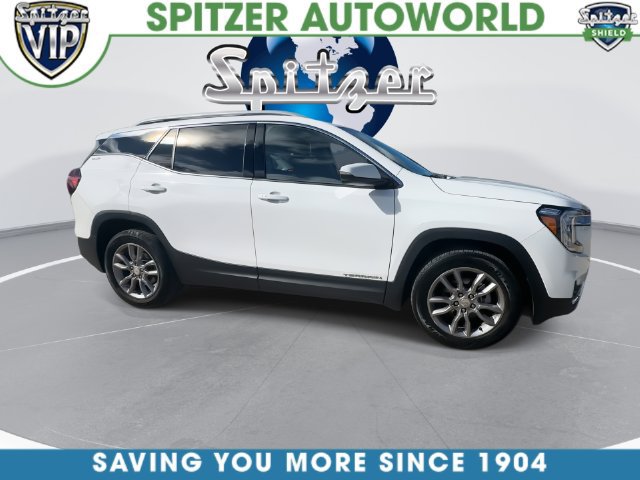 Used 2024 GMC Terrain SLT AWD/4WD image 17