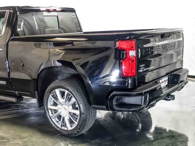 Certified 2023 Chevrolet Silverado 1500 High Country w/ High Country Premium Package AWD/4WD image 10