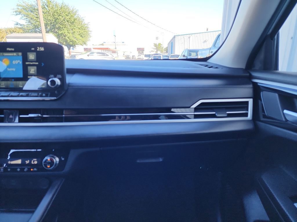 Used 2024 Mitsubishi Outlander SE Black Edition image 33