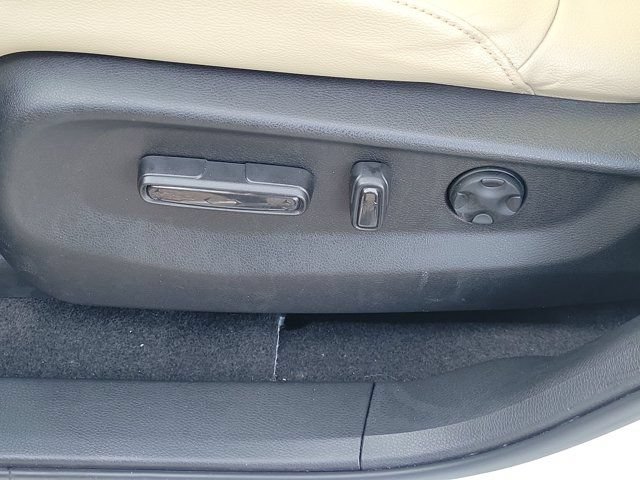 Certified 2019 Honda CR-V Touring image 19