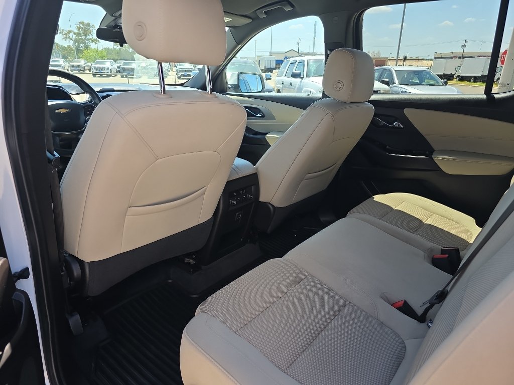 Certified 2023 Chevrolet Traverse LS w/ Safety Package FWD image 14