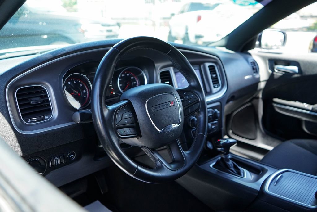 Used 2022 Dodge Charger SXT image 6