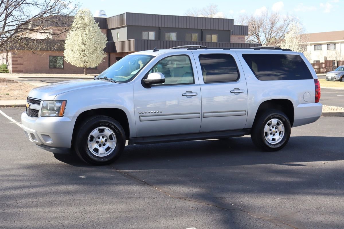 Used 2013 Chevrolet Suburban LT image 10