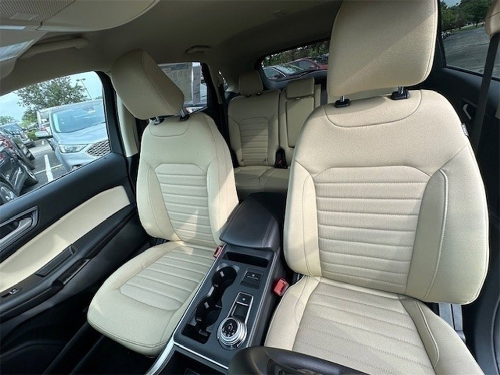 New 2024 Ford Edge SE image 10