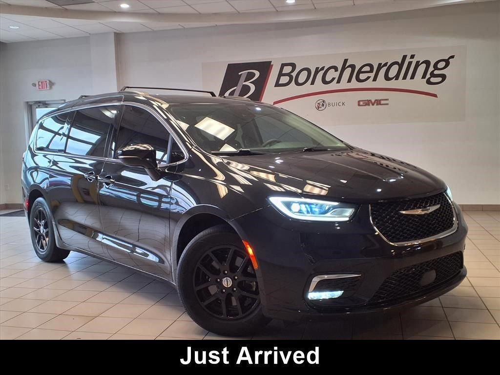 Used 2022 Chrysler Pacifica Touring-L