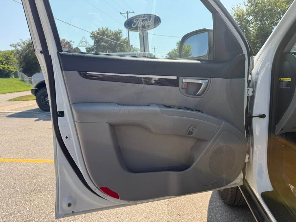 Used 2009 Hyundai Santa Fe GLS w/ Popular Equipment Pkg 2 FWD image 14