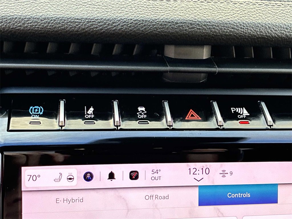 Used 2023 Jeep Grand Cherokee 4WD 4xe image 39