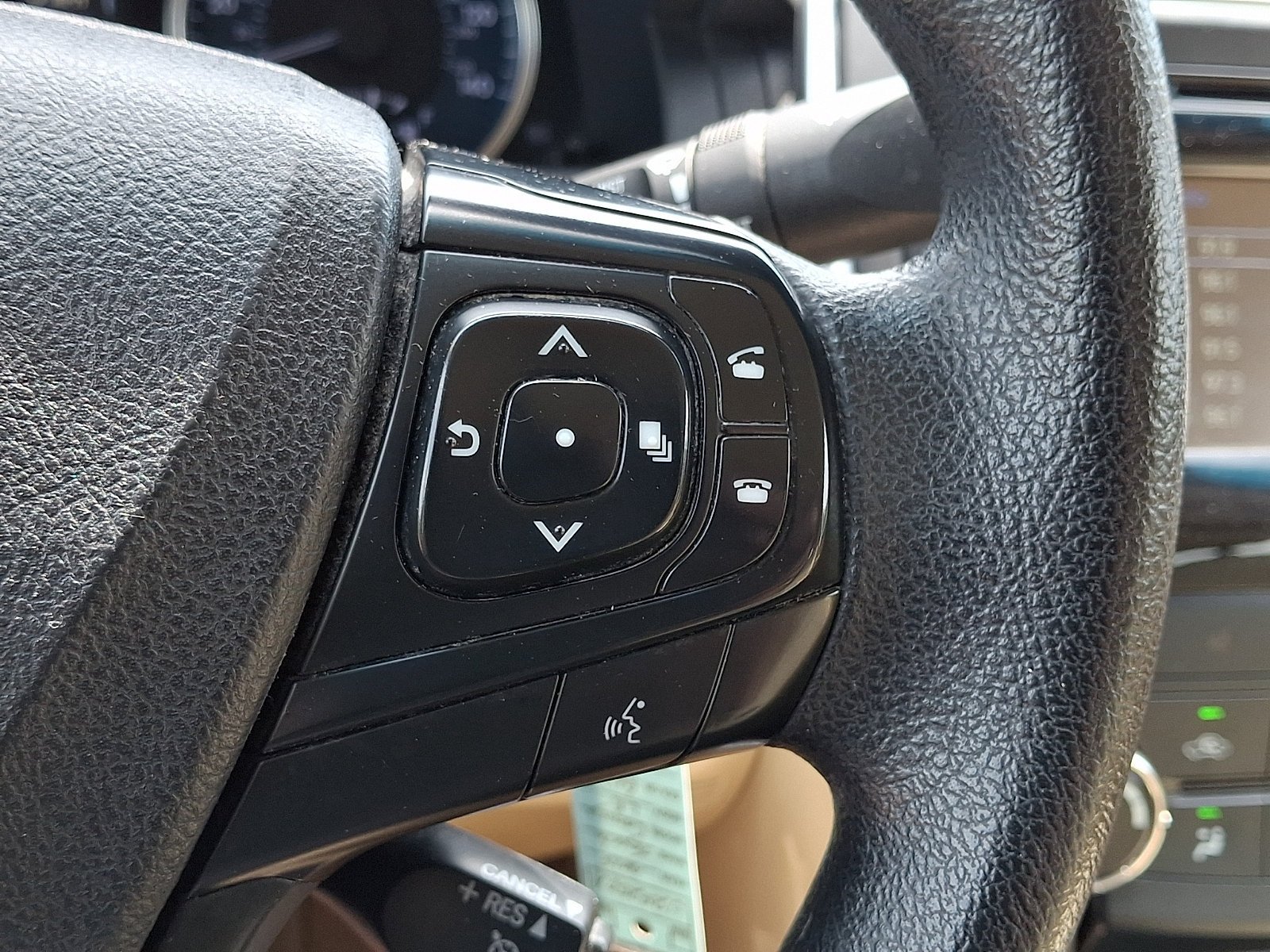 Used 2015 Toyota Camry LE FWD image 22