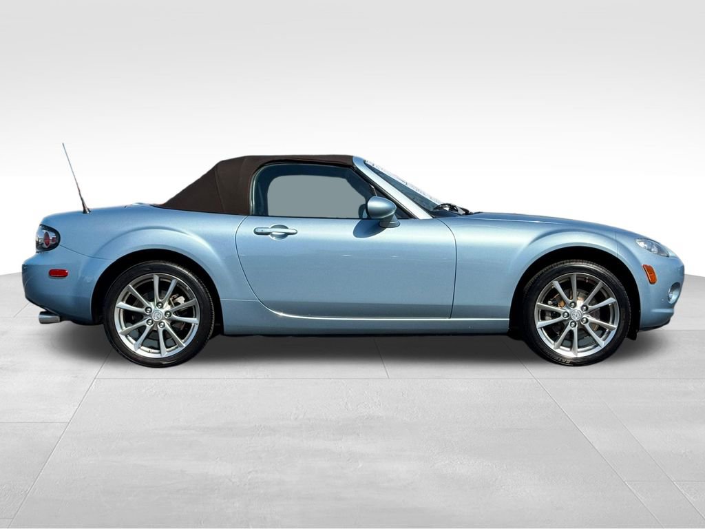 Used 2008 MAZDA MX-5 Miata RWD image 10