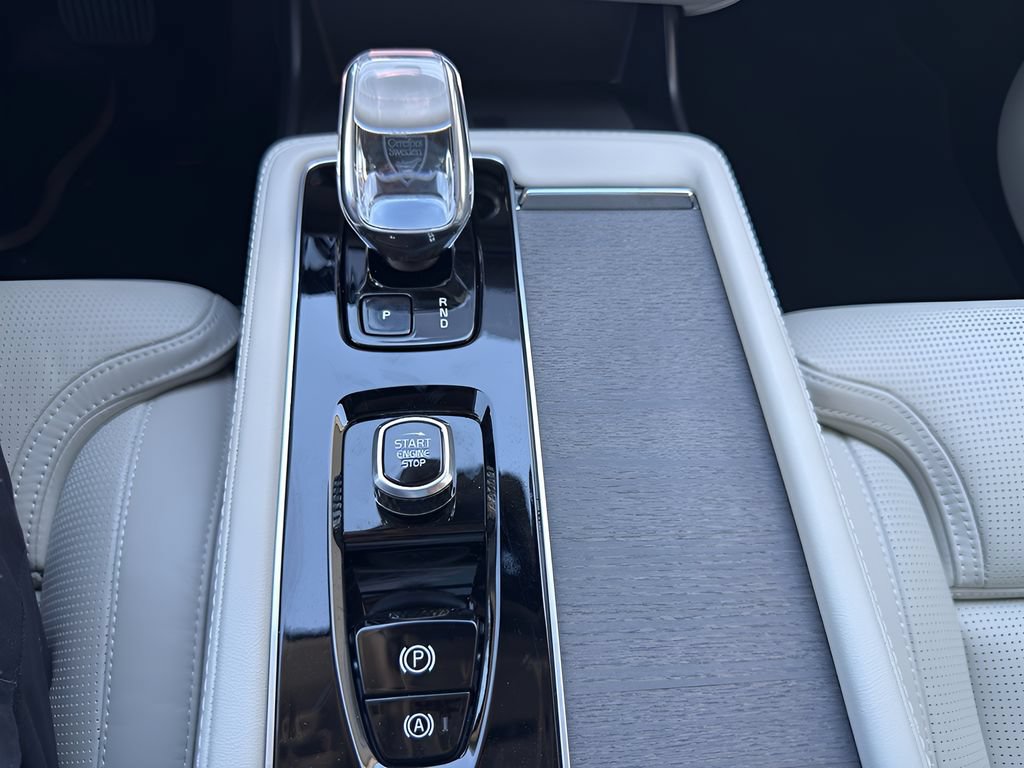 New 2026 Volvo XC90 T8 Ultra w/ Protection Package Premier AWD/4WD image 25