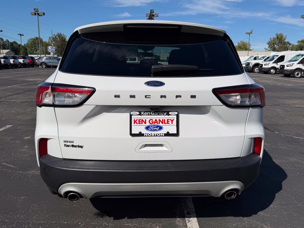 Certified 2021 Ford Escape SE FWD image 10