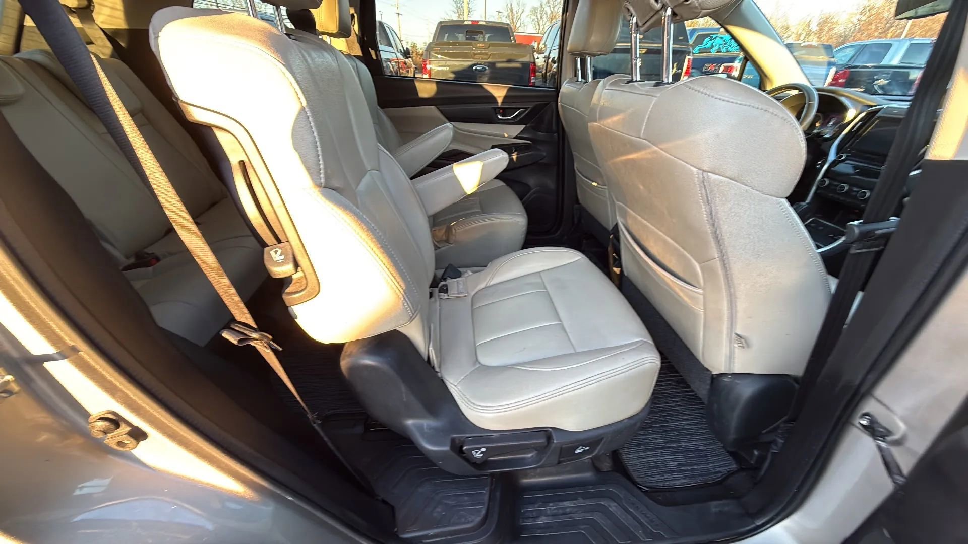 Used 2019 Subaru Ascent Premium w/ Popular Package #3 image 16