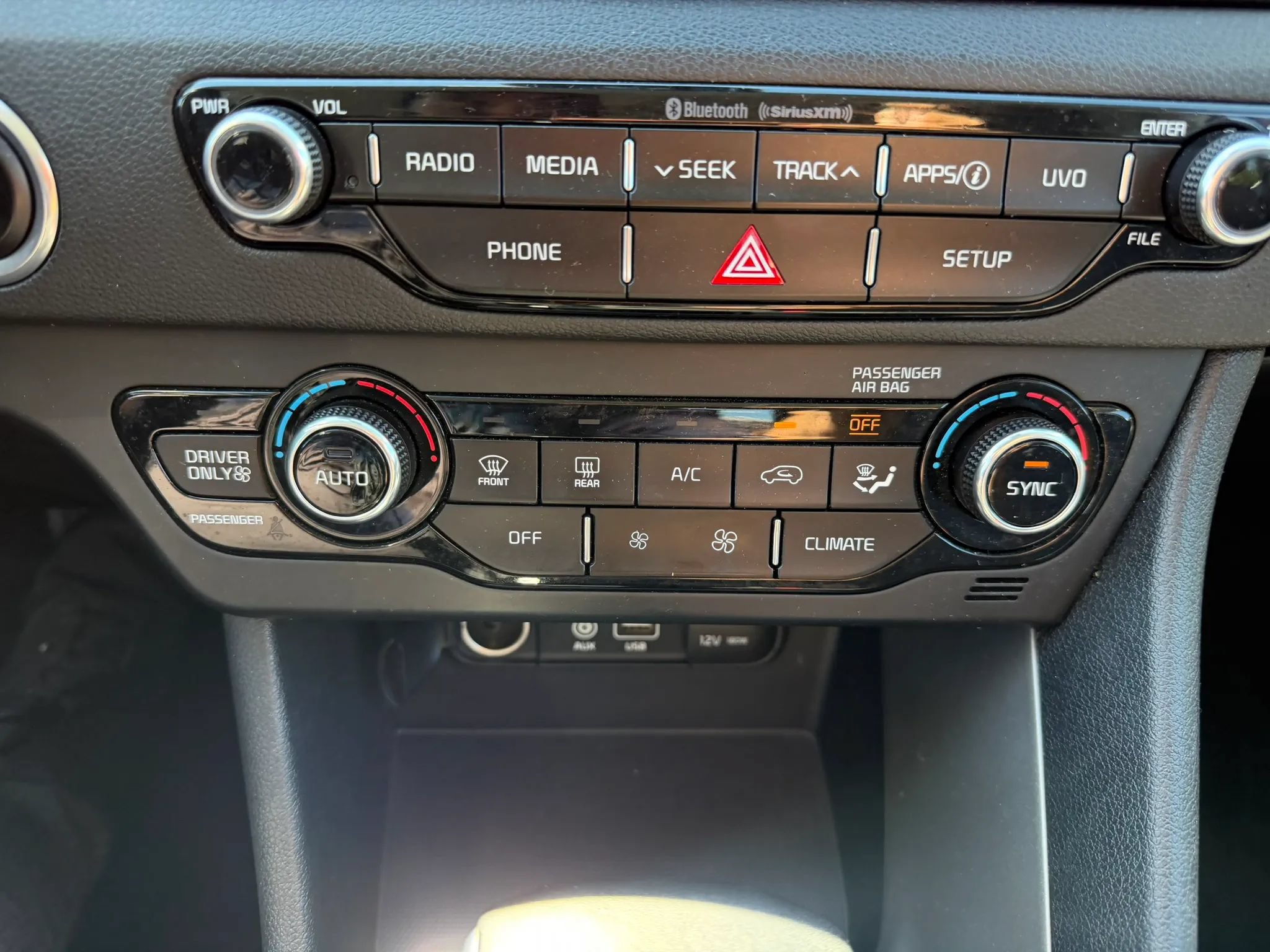 Used 2019 Kia Niro LX FWD image 19