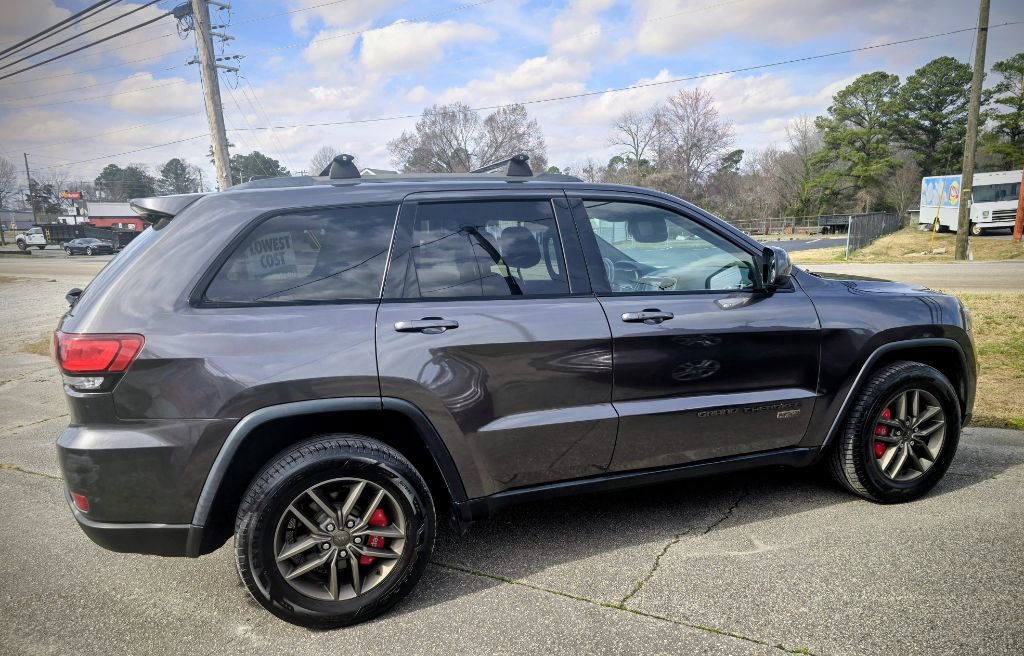 Used 2016 Jeep Grand Cherokee Laredo 75th Anniversary image 8