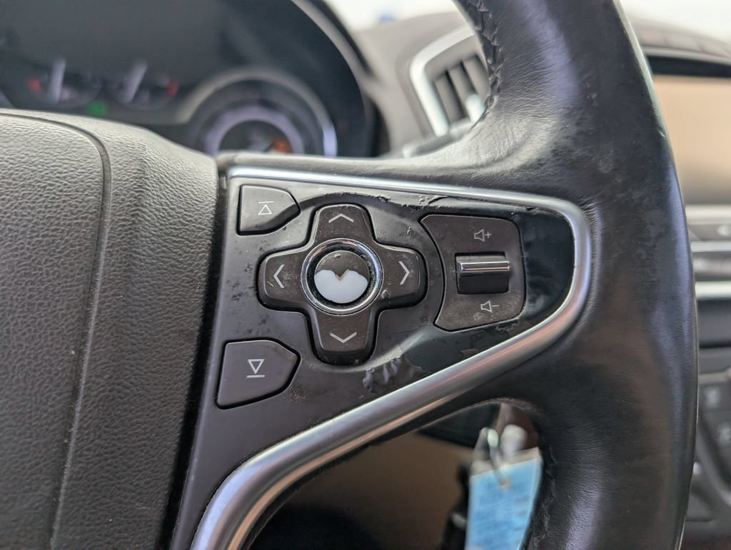 Used 2016 Buick Regal FWD image 15