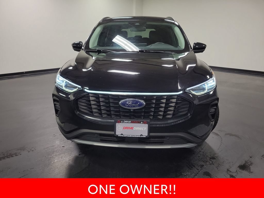 Used 2024 Ford Escape Platinum AWD/4WD image 3