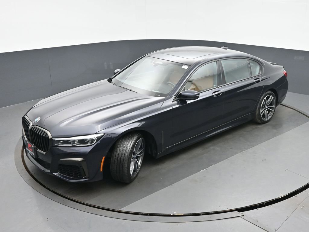 Used 2022 BMW 740i xDrive w/ M Sport Package image 35