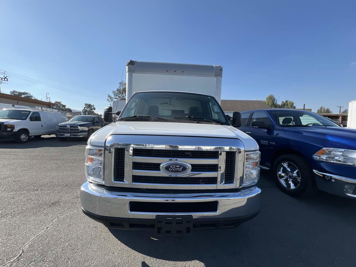 Used 2019 Ford E-350 and Econoline 350 Super Duty image 5