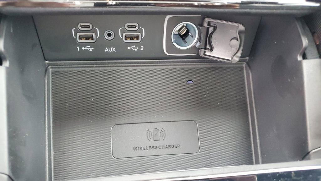 New 2025 Jeep Grand Cherokee Altitude image 27