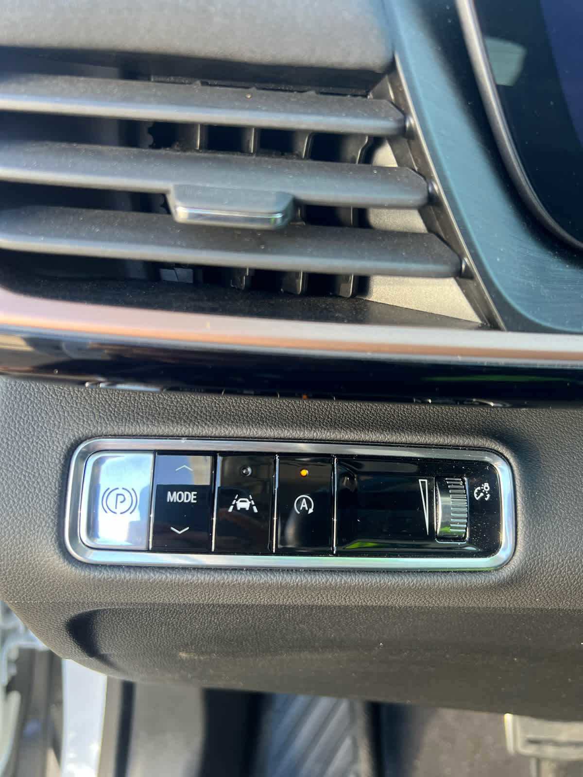 Used 2025 Buick Envision Sport Touring image 25