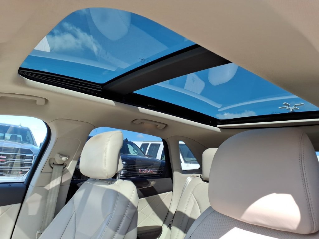 Used 2019 Lincoln MKC Reserve FWD image 13