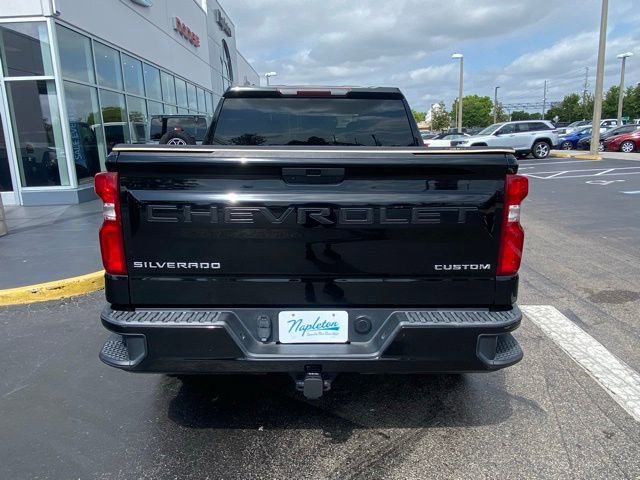 Used 2020 Chevrolet Silverado 1500 Custom w/ Custom Value Package image 8
