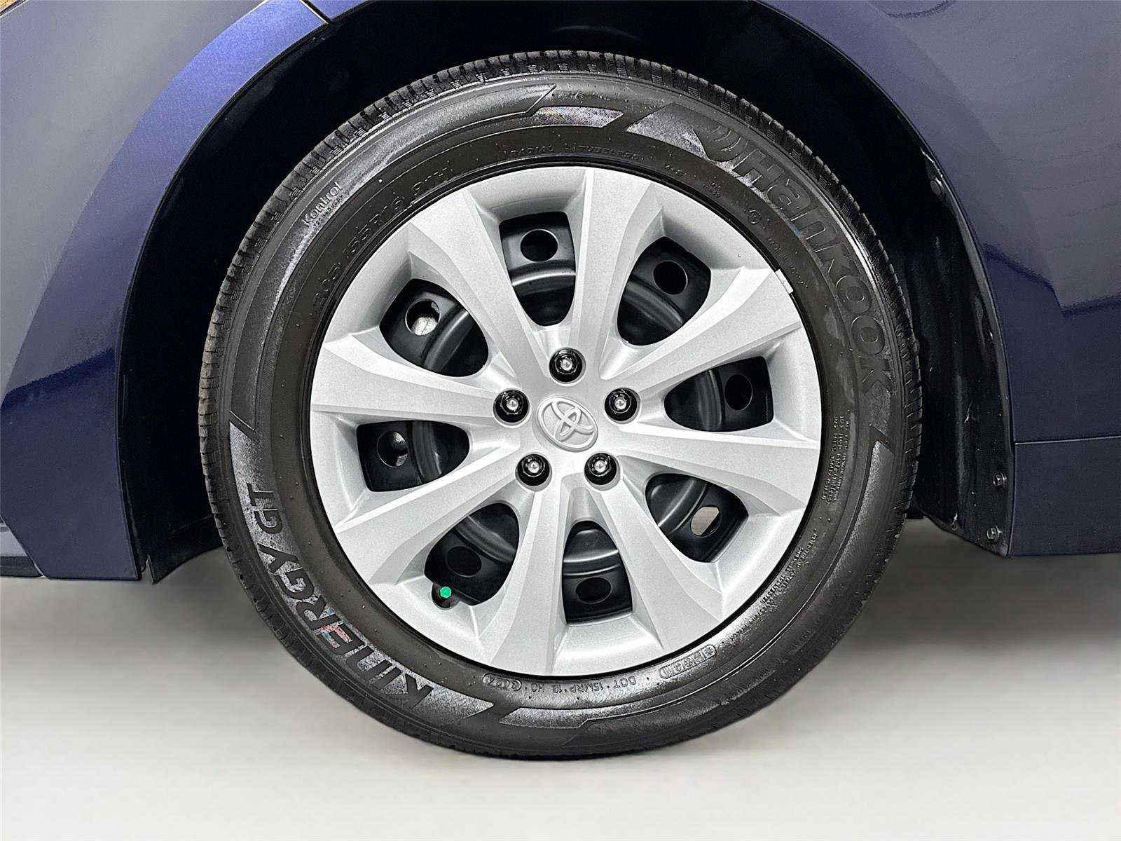 Used 2025 Toyota Corolla LE image 12