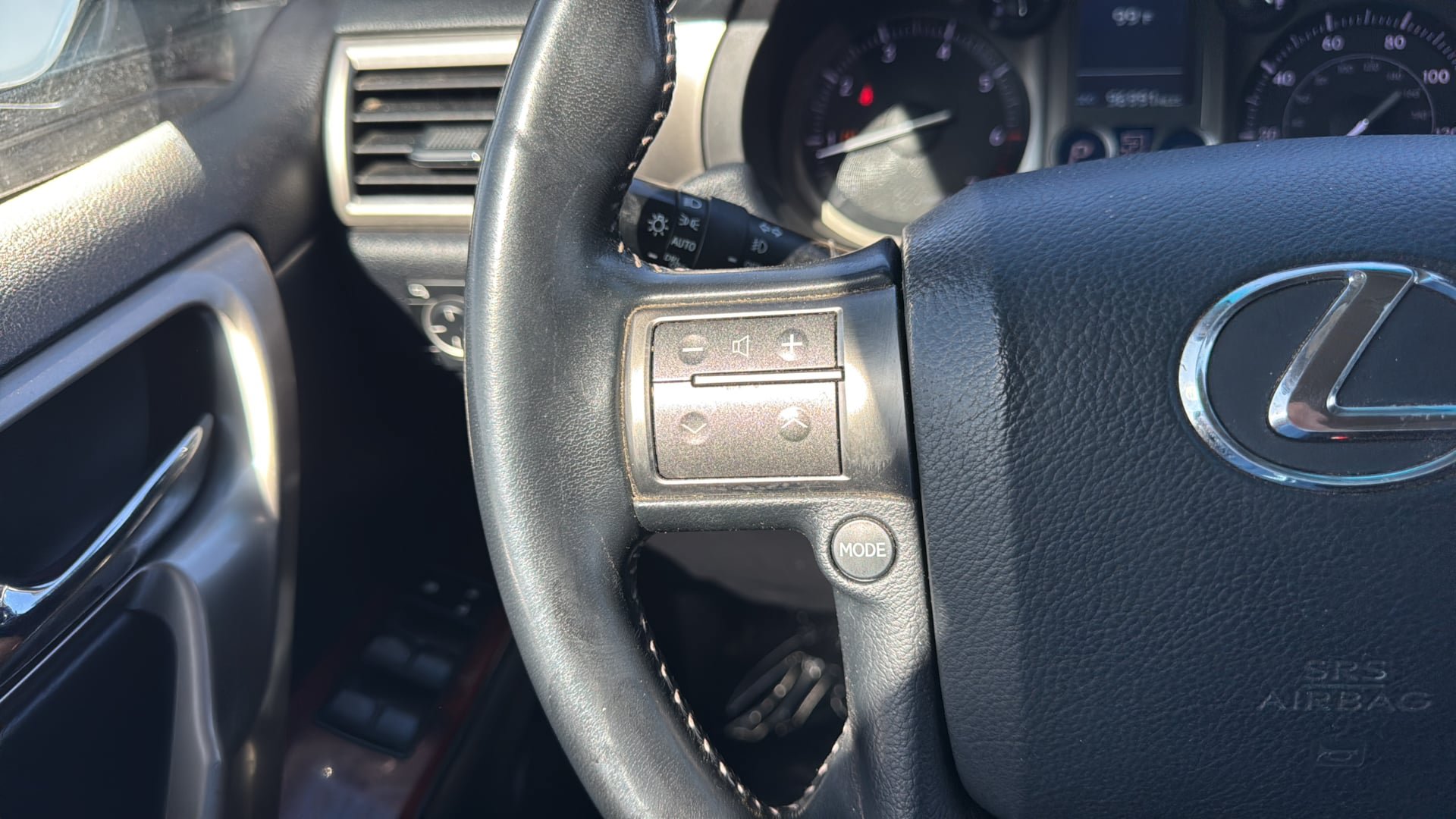 Used 2013 Lexus GX 460 w/ Convenience Pkg AWD/4WD image 27