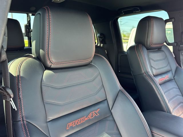 Used 2025 Nissan Frontier PRO-4X w/ Pro Premium Package image 28