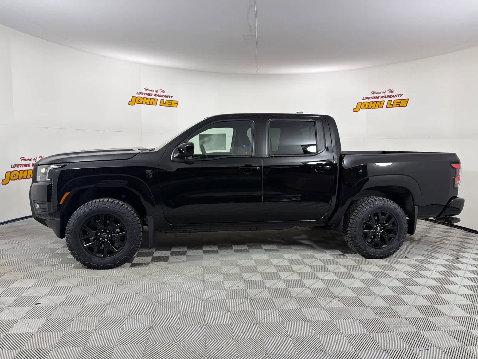 New 2026 Nissan Frontier SV w/ Tow Package image 2